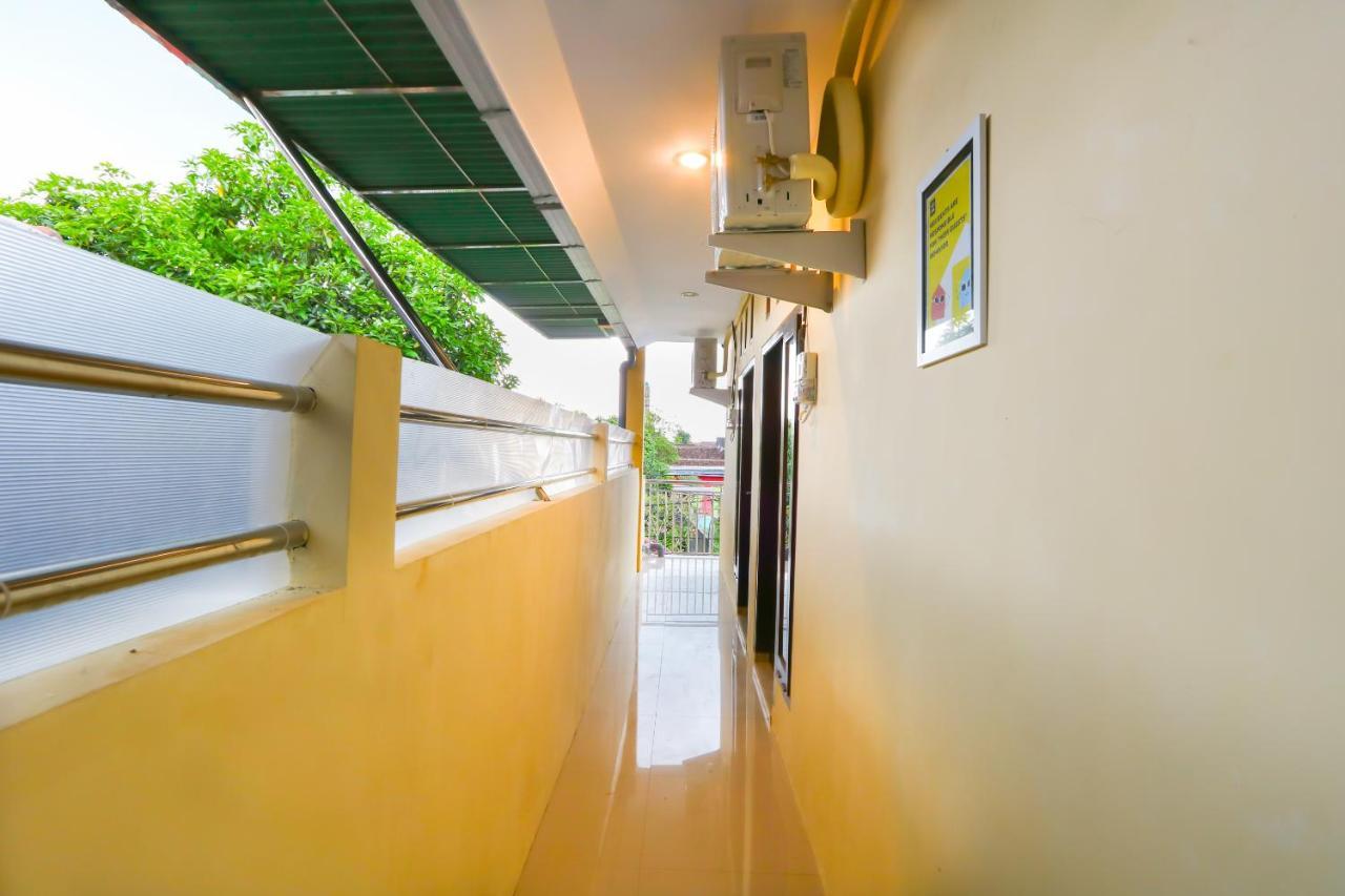Oyo Life 3064 Mahameru Kost Putra Jember Ngoại thất bức ảnh